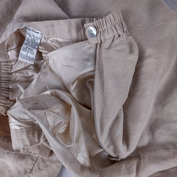 Rene Margo Women's Tan, Beige Fully Lined Side Zip Button Capri Pants Size Large - Picture 5 of 11